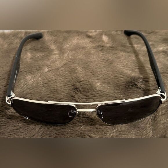 Silver and Black Sunglasses with CAT3 Aviators Design Excellent Condition UNISEX - Picture 1 of 4